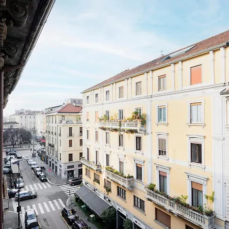 Apartment In The Heart Of Porta Venezia Milan