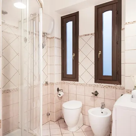 In The Heart Of Porta Venezia Apartment *