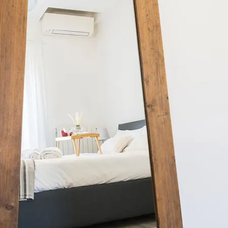 Apartment In The Heart Of Porta Venezia *